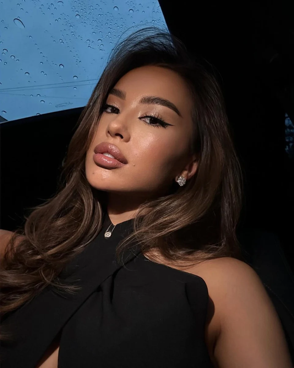 Медина эскорт в городе Алматы